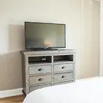 Bristol Plaza Motel