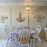 Condo With Pool Access On Wildwood Crest Beach!