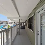 7203 Atlantic Ave, Unit 101