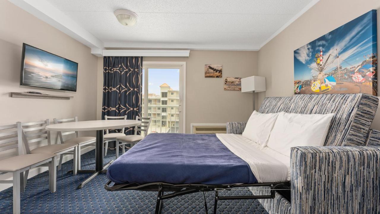 Hotel Adventurer Oceanfront