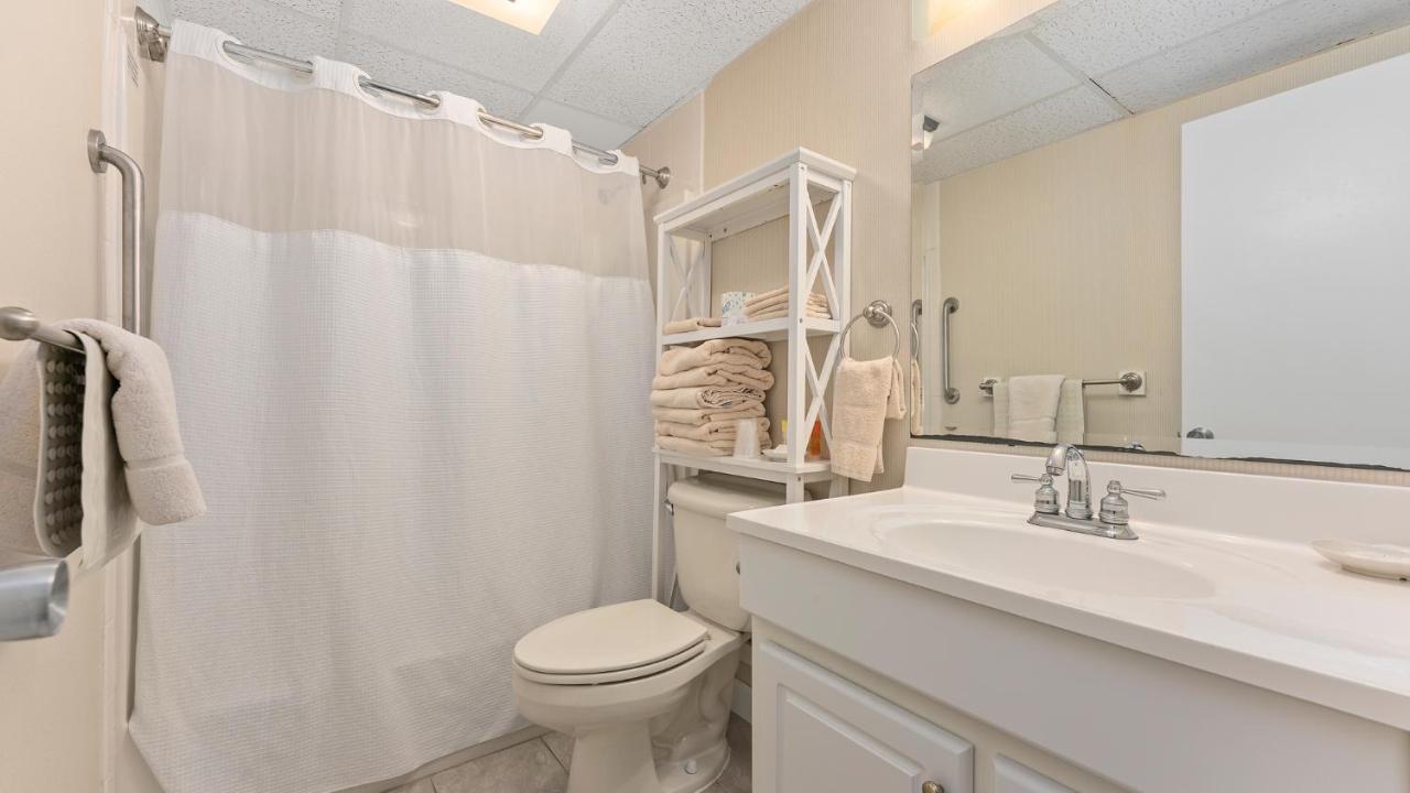 Adventurer Oceanfront 3*