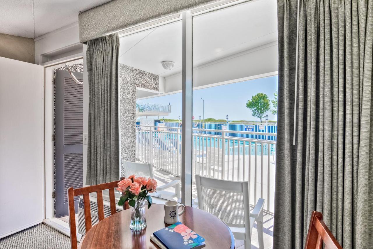 Armada By The Sea 3*