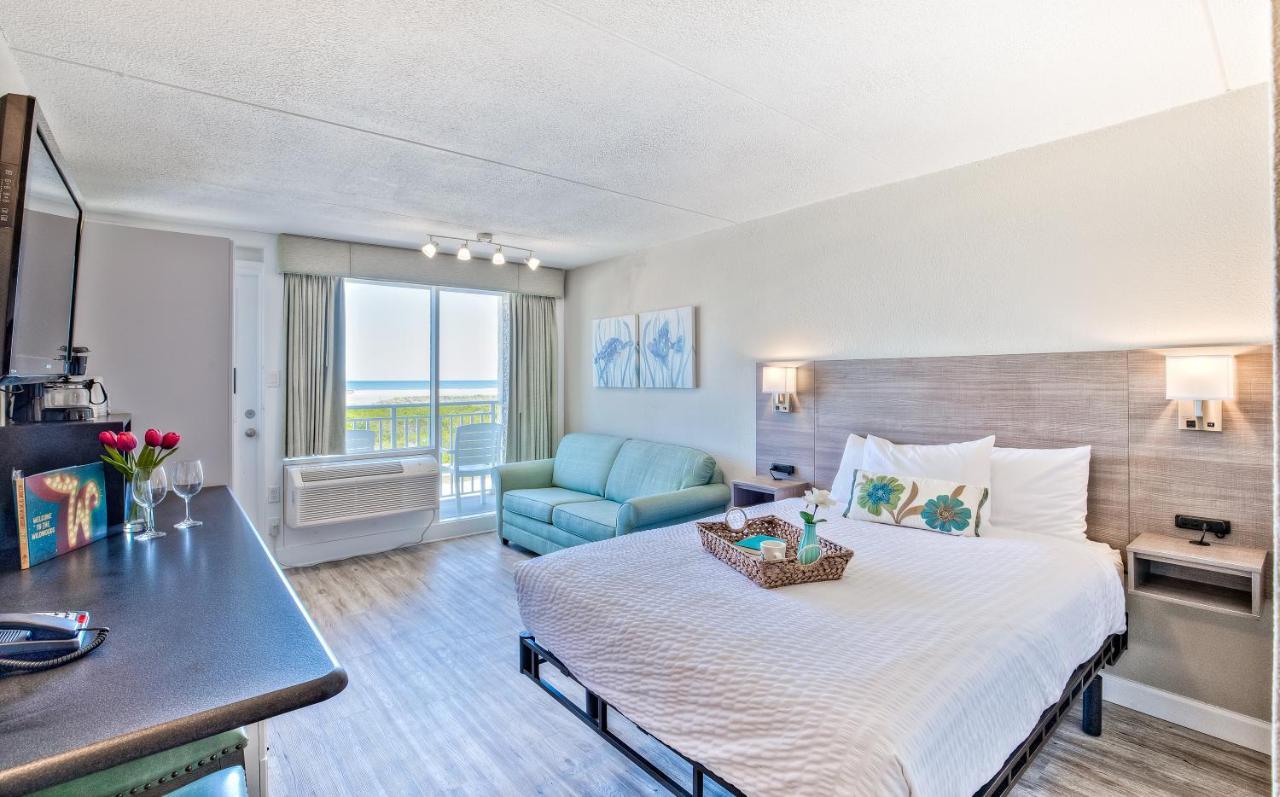 Armada By The Sea 3*
