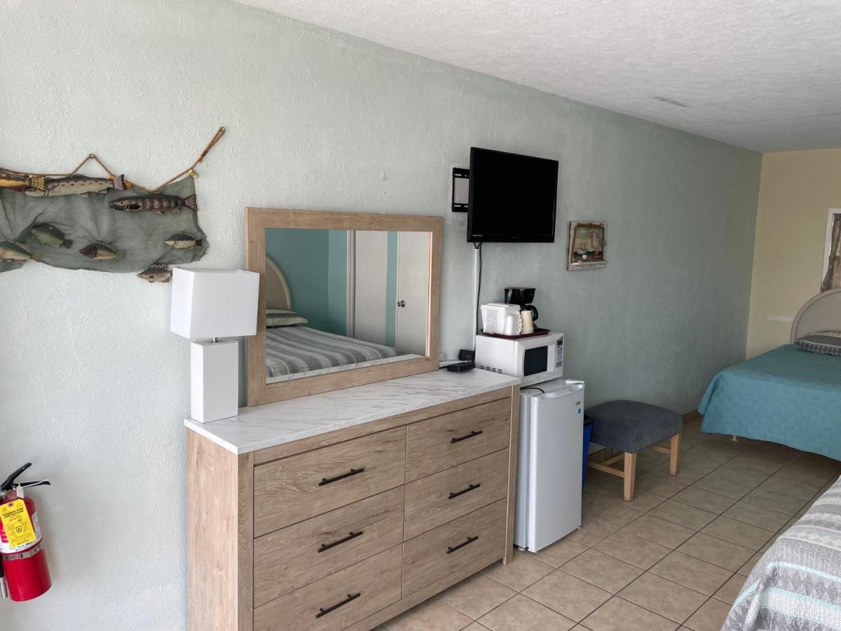 Colony Motel