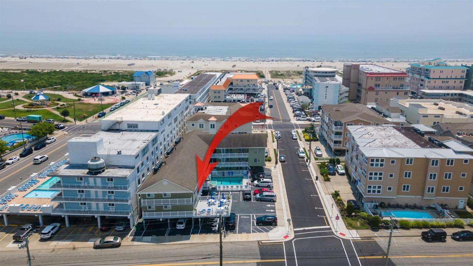 7203 Atlantic Ave, Unit 101 *