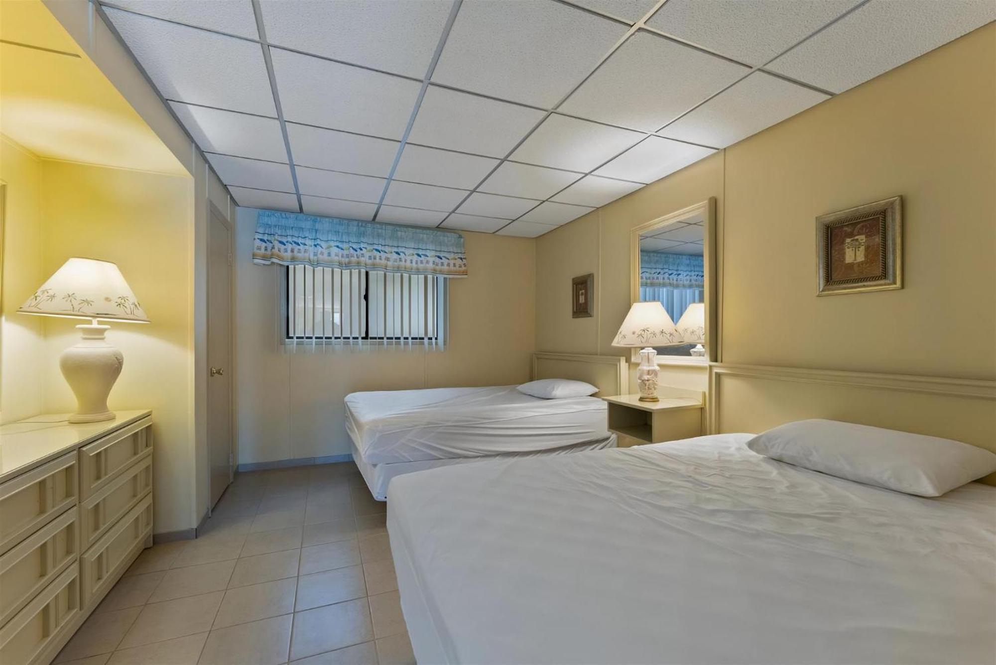 404 E Denver Ave, Unit 216 Apartment *