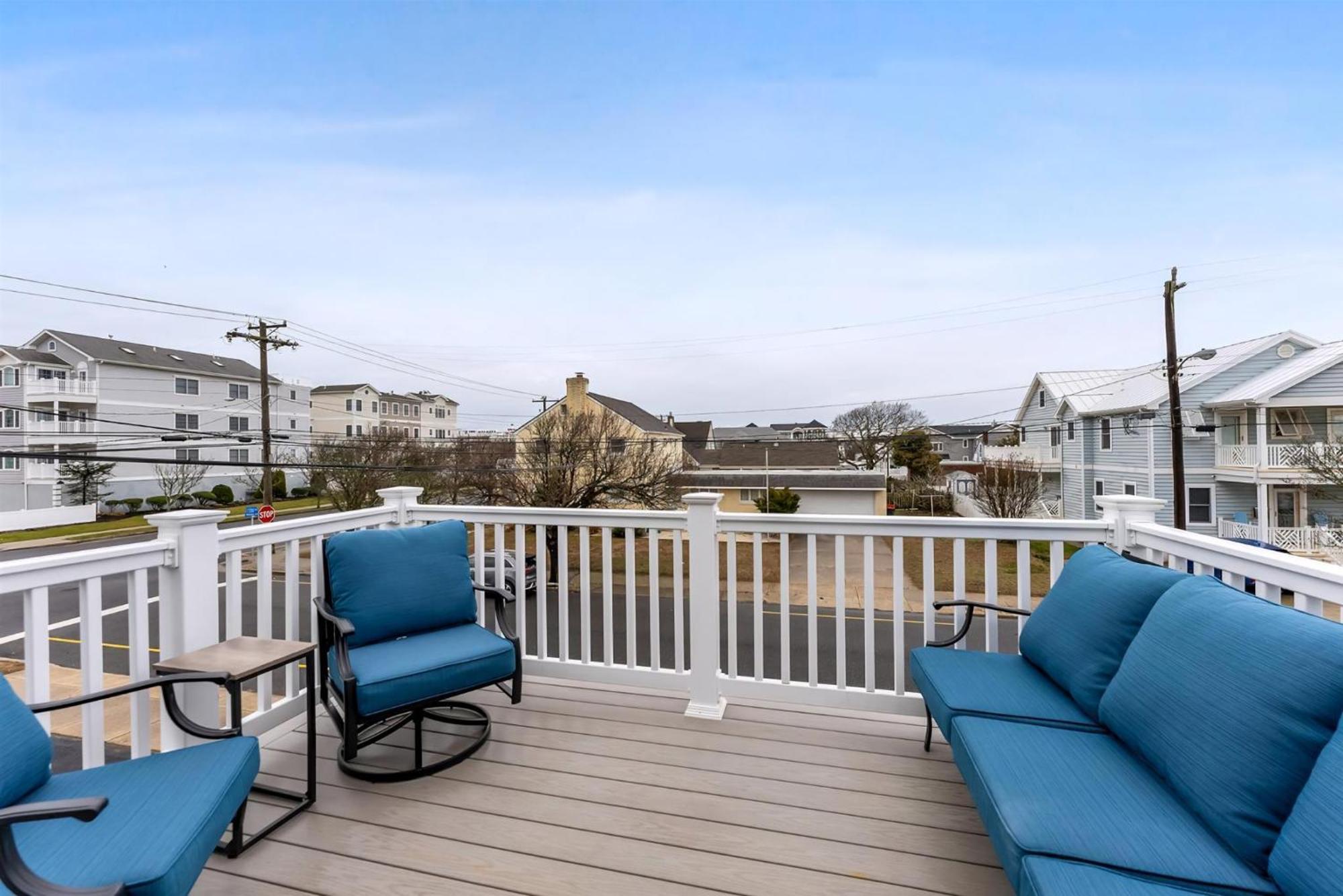 Apartment 307 E Crocus Rd, Unit B *