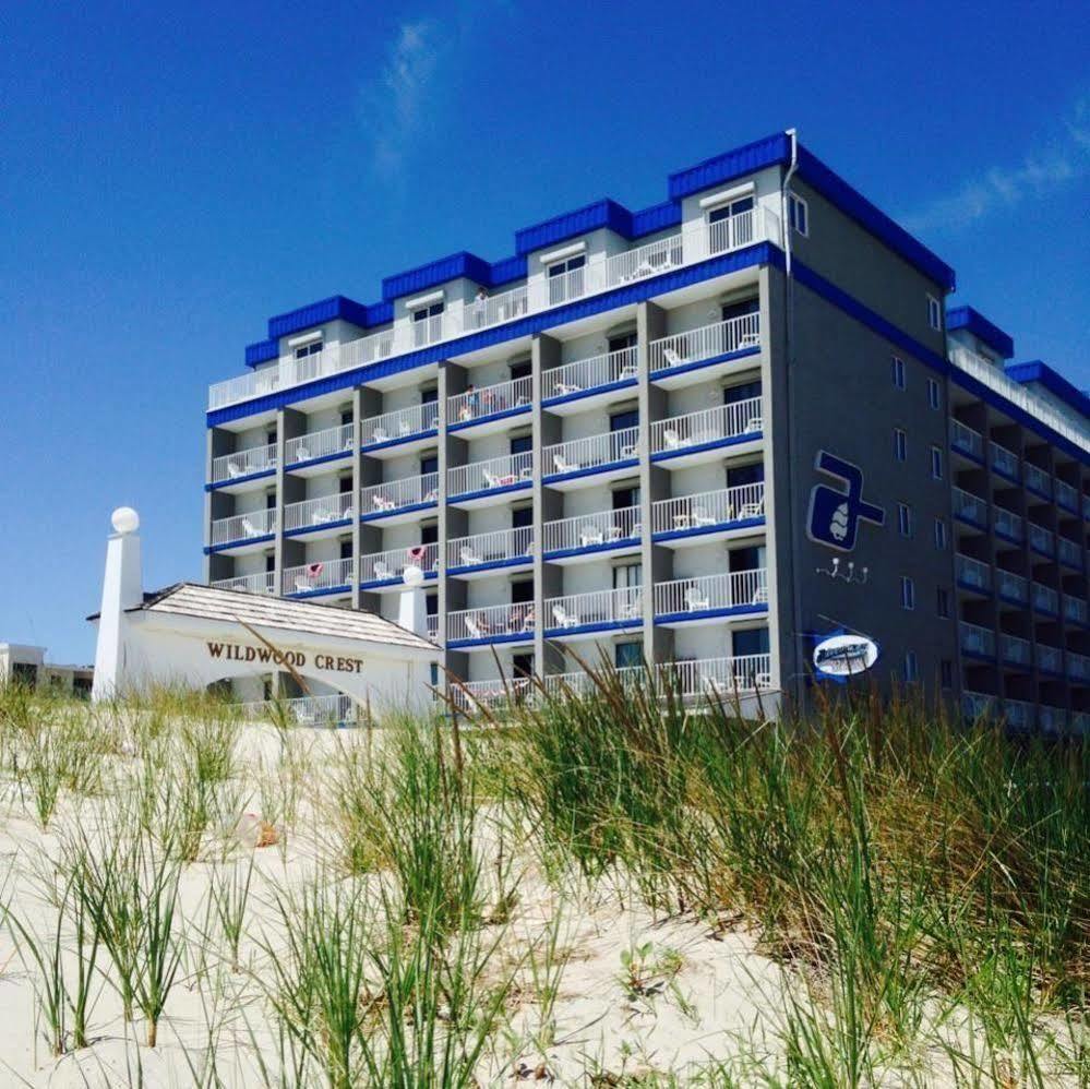 Adventurer Oceanfront Hotel