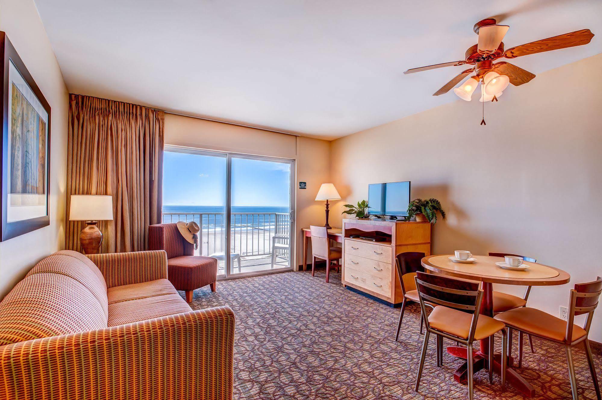 Reges Oceanfront
