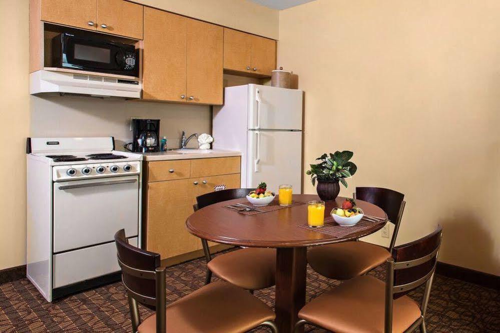 Reges Oceanfront Resort Wildwood Crest