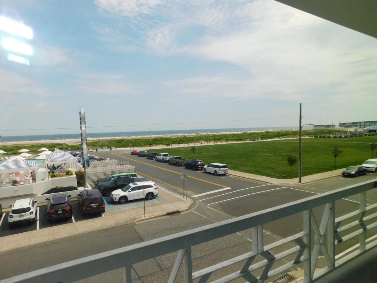 The Jolly Roger Wildwood Crest