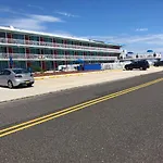 Gold Crest Motel