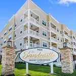 Residence 103N At The Sandcastle Condominiums