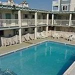 Sand Castle Motel And Restaurant