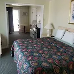 Water\'S Edge Ocean Resort