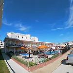 Sea Chest Motel In W1Ldw00D Cr3St