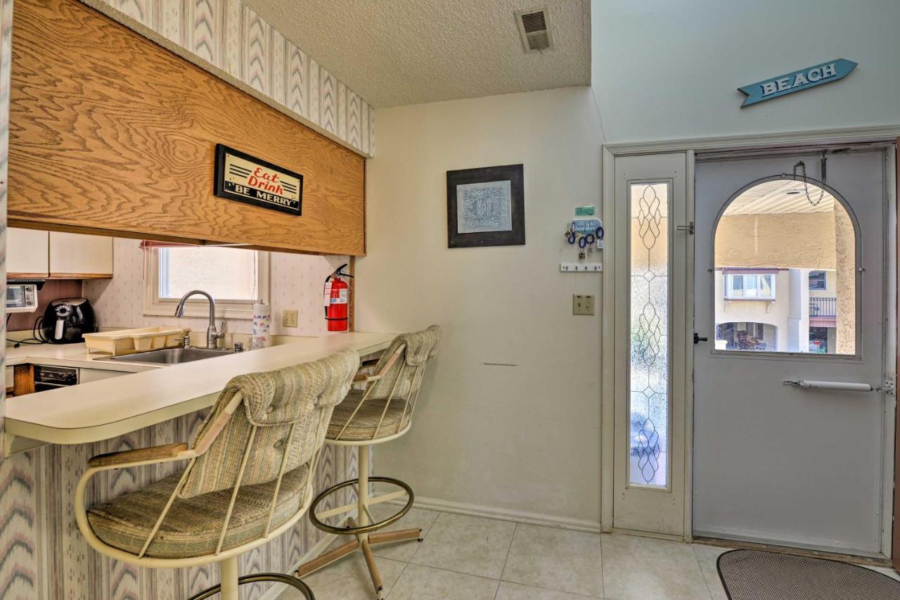 Townhome With Balcony Less Than 1 Mi To Bch! *