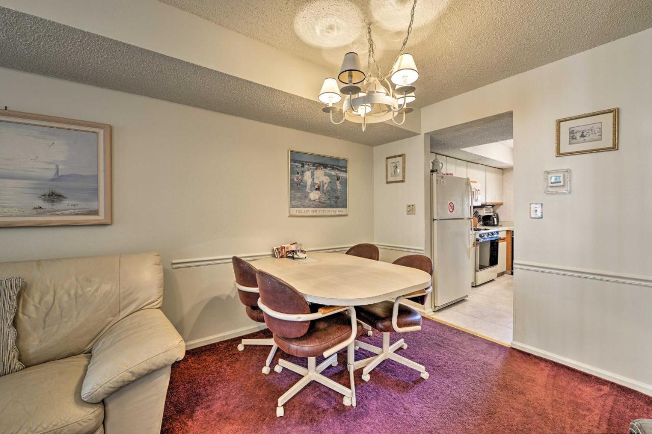 Holiday home Townhome With Balcony Less Than 1 Mi To Bch!