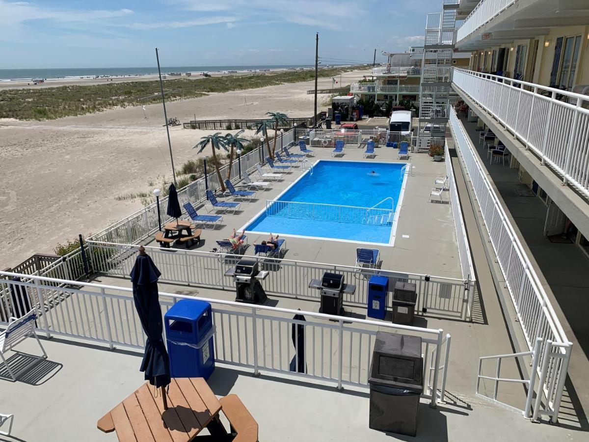 Madrid Ocean Front Condominium Motel 3*