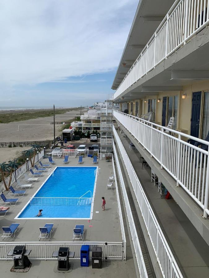 Motel Madrid Ocean Front Condominium 3*