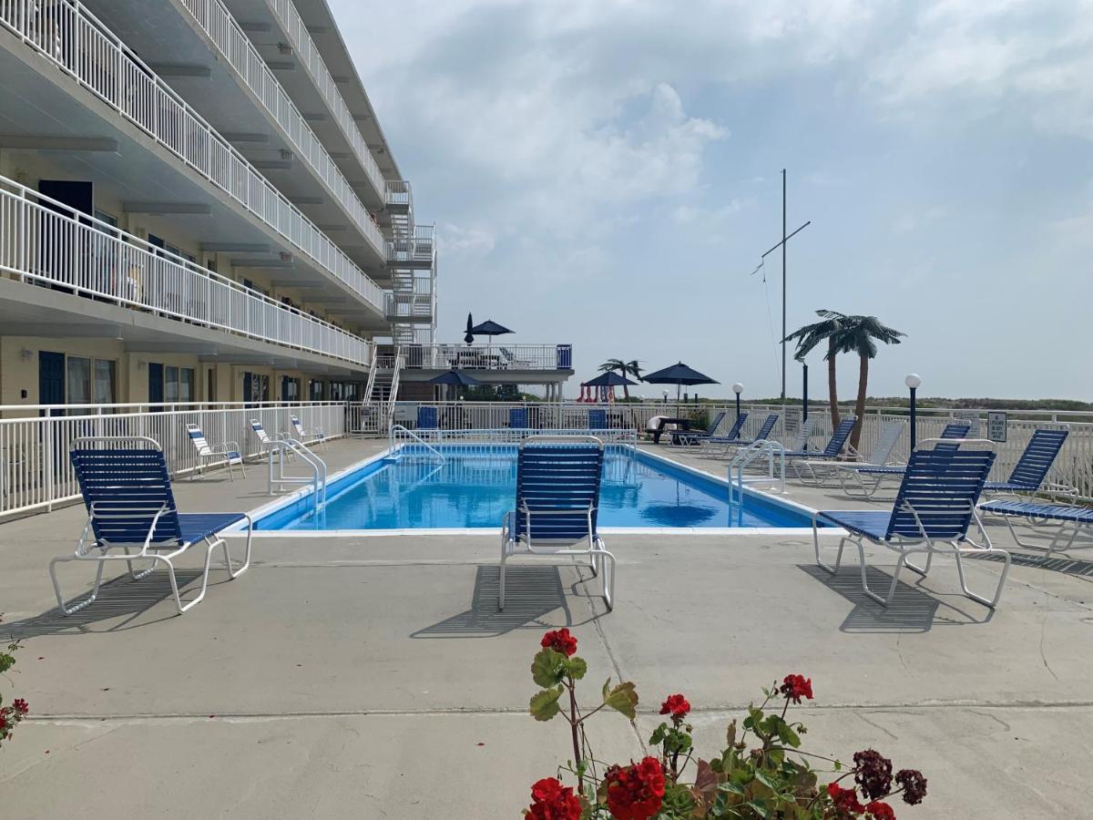 Motel Madrid Ocean Front Condominium
