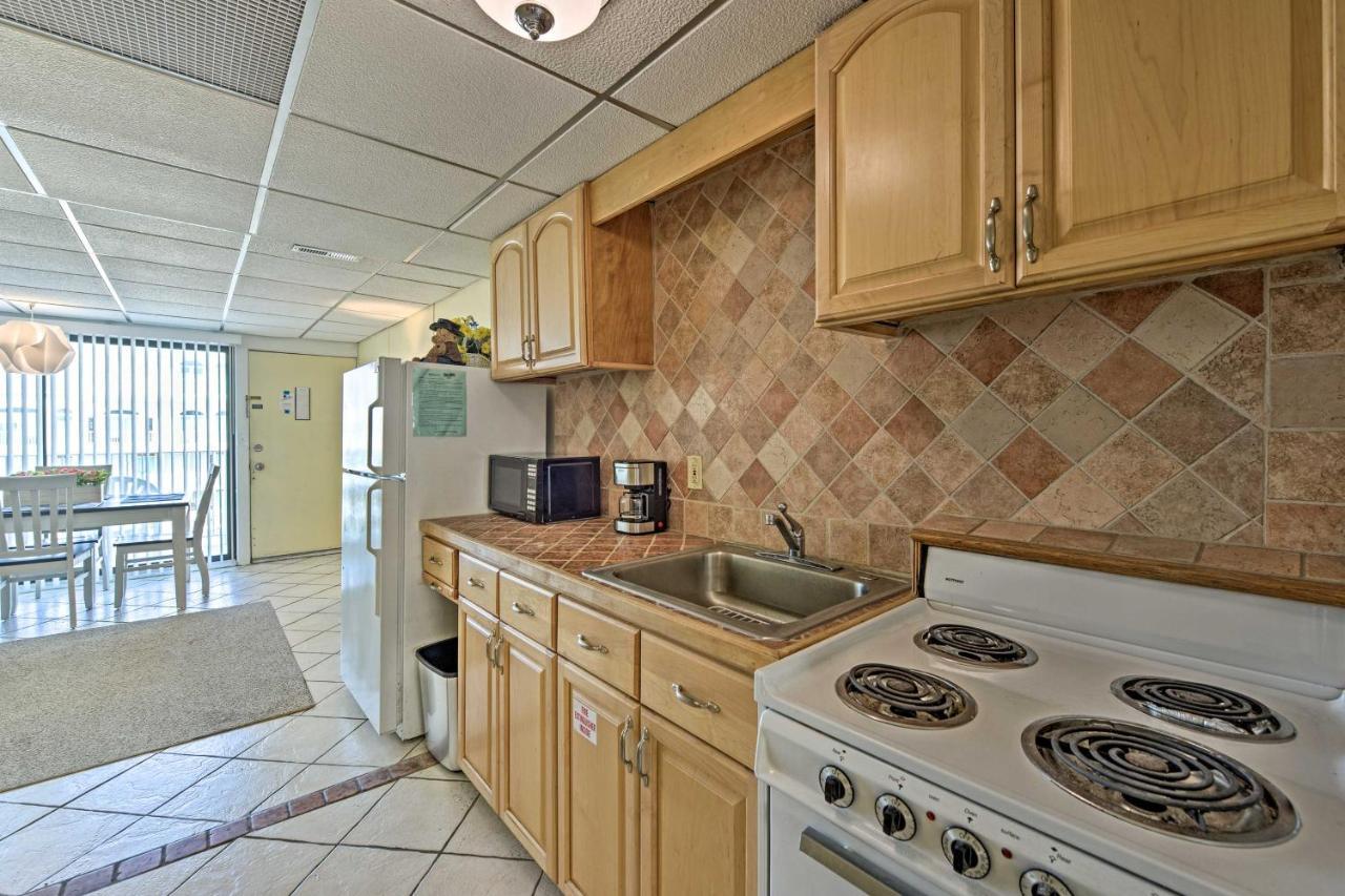 Apartment With Pool Walk To Restaurants! *