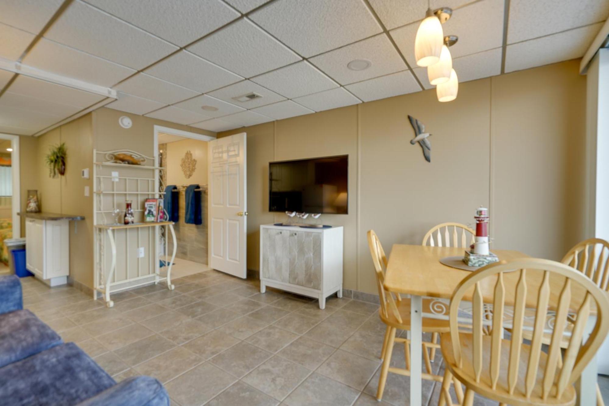 Apartment Cozy Oceanfront With Pool And Access!