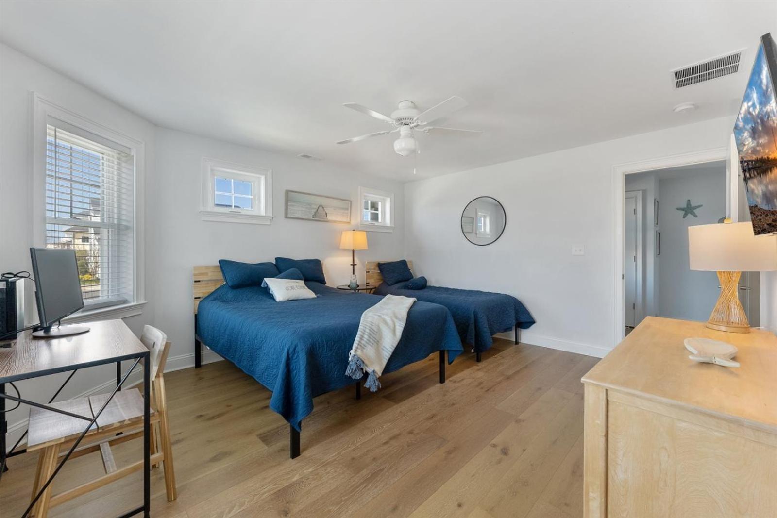 7011 Pacific Ave Holiday home *