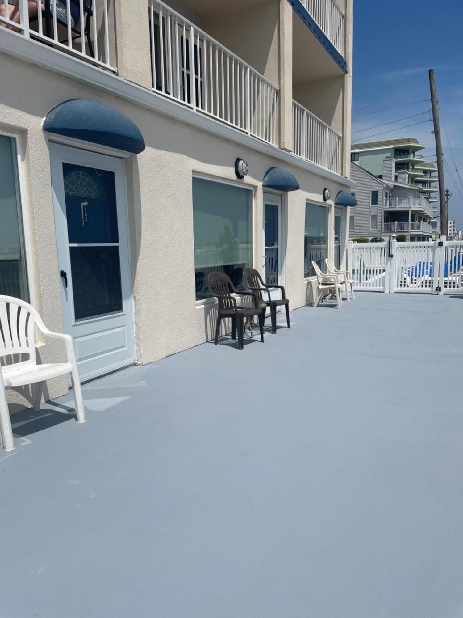 Acacia Beachfront Motel
