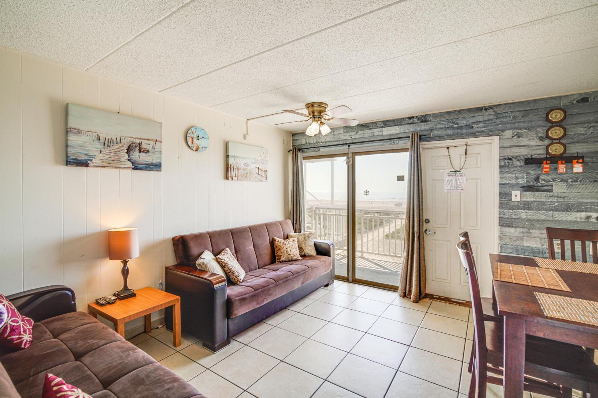 Apartment Sun-soaked Wildwood Getaway, 6 Mi To Cape May! *