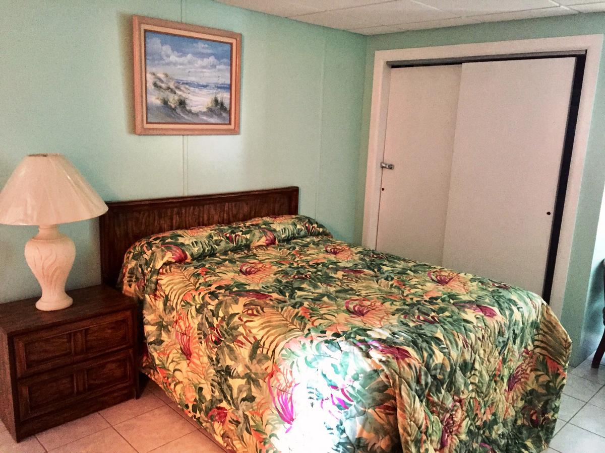 Four Winds Motel