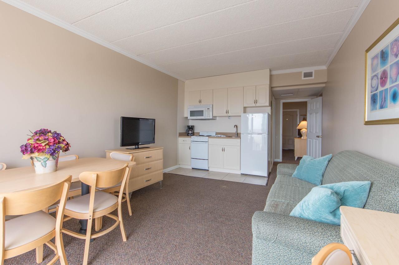 Water's Edge Ocean Motel *