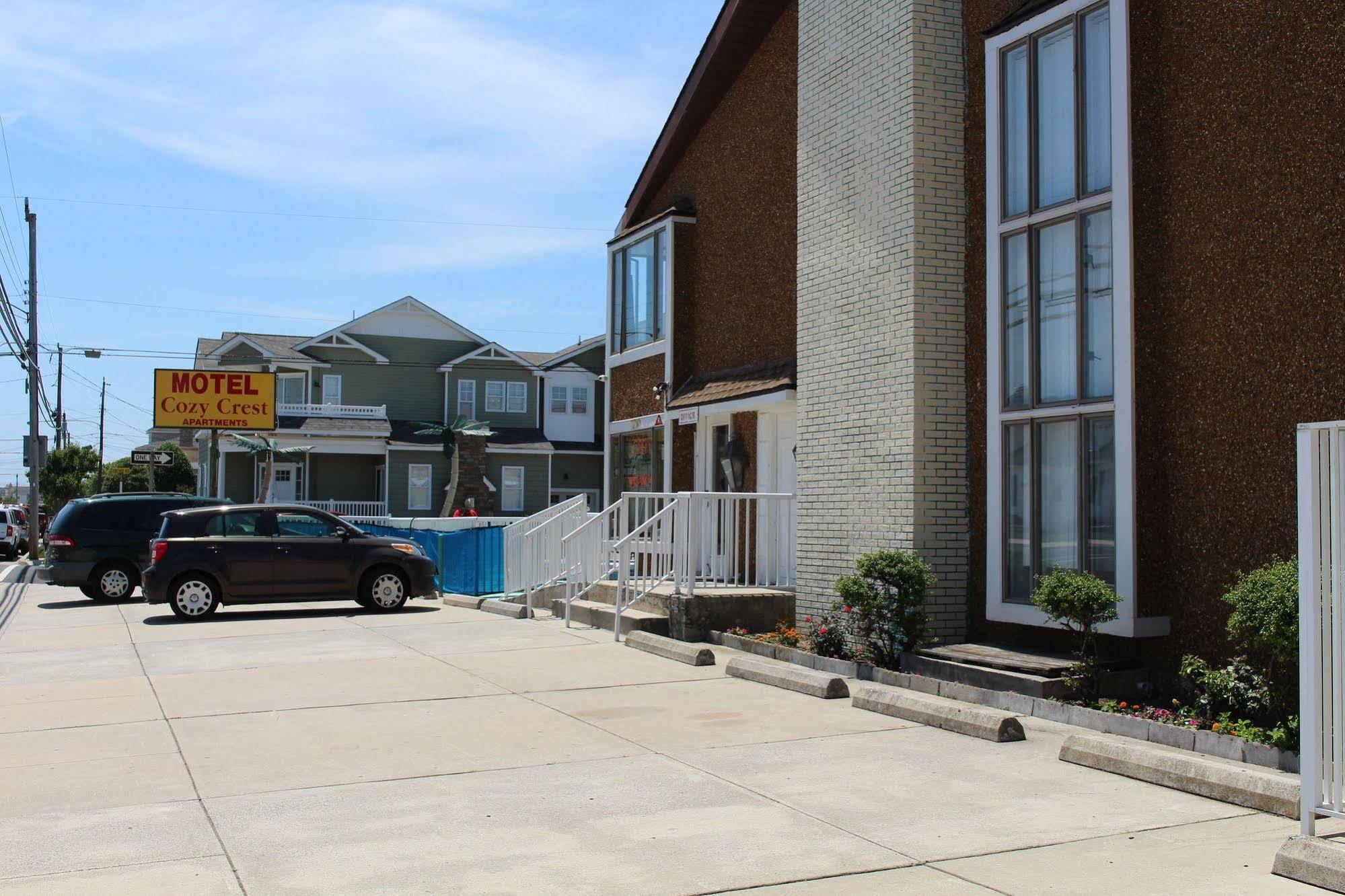 Cozy Crest Motel 2*