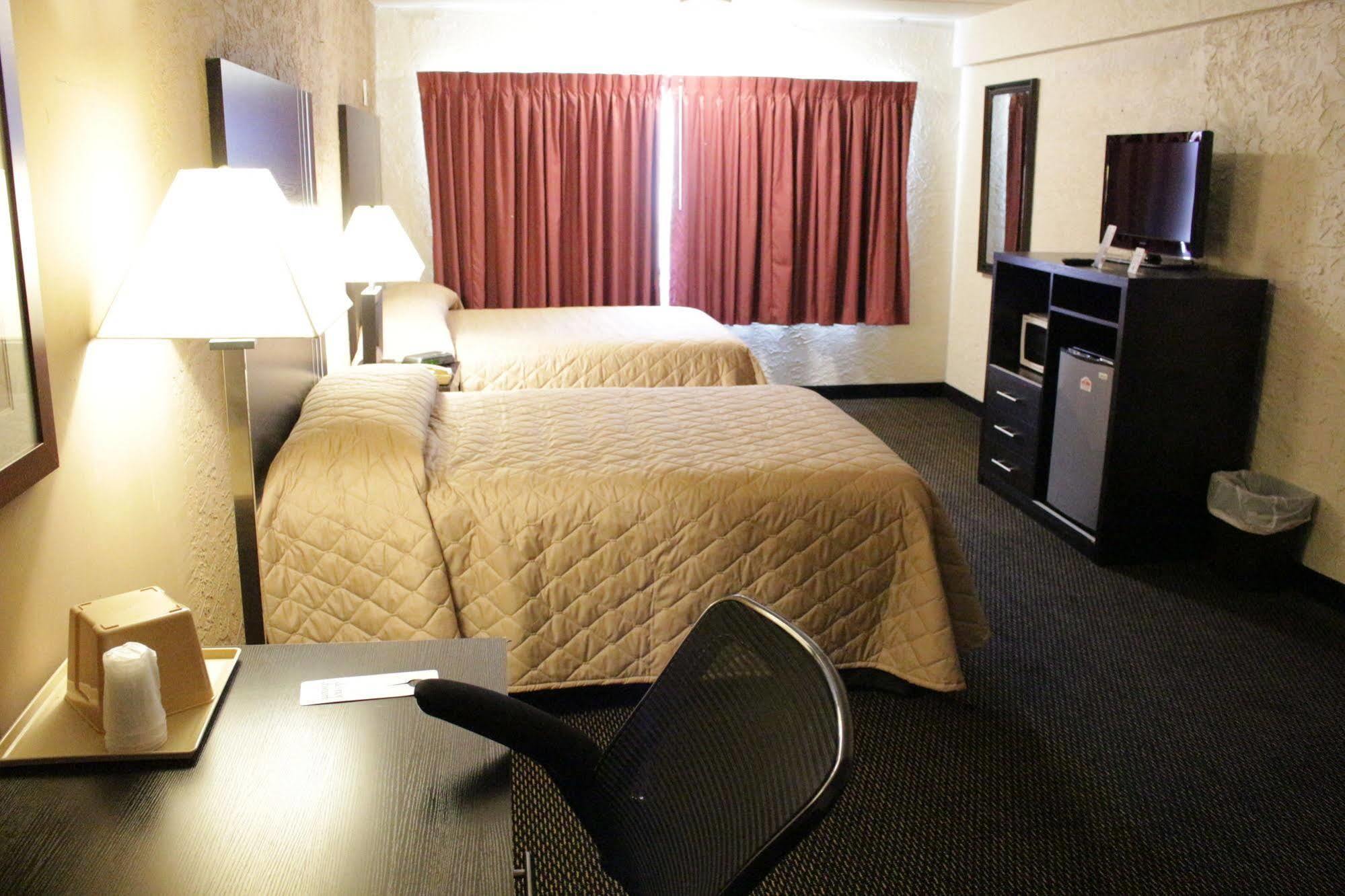 Cozy Crest Motel 2*