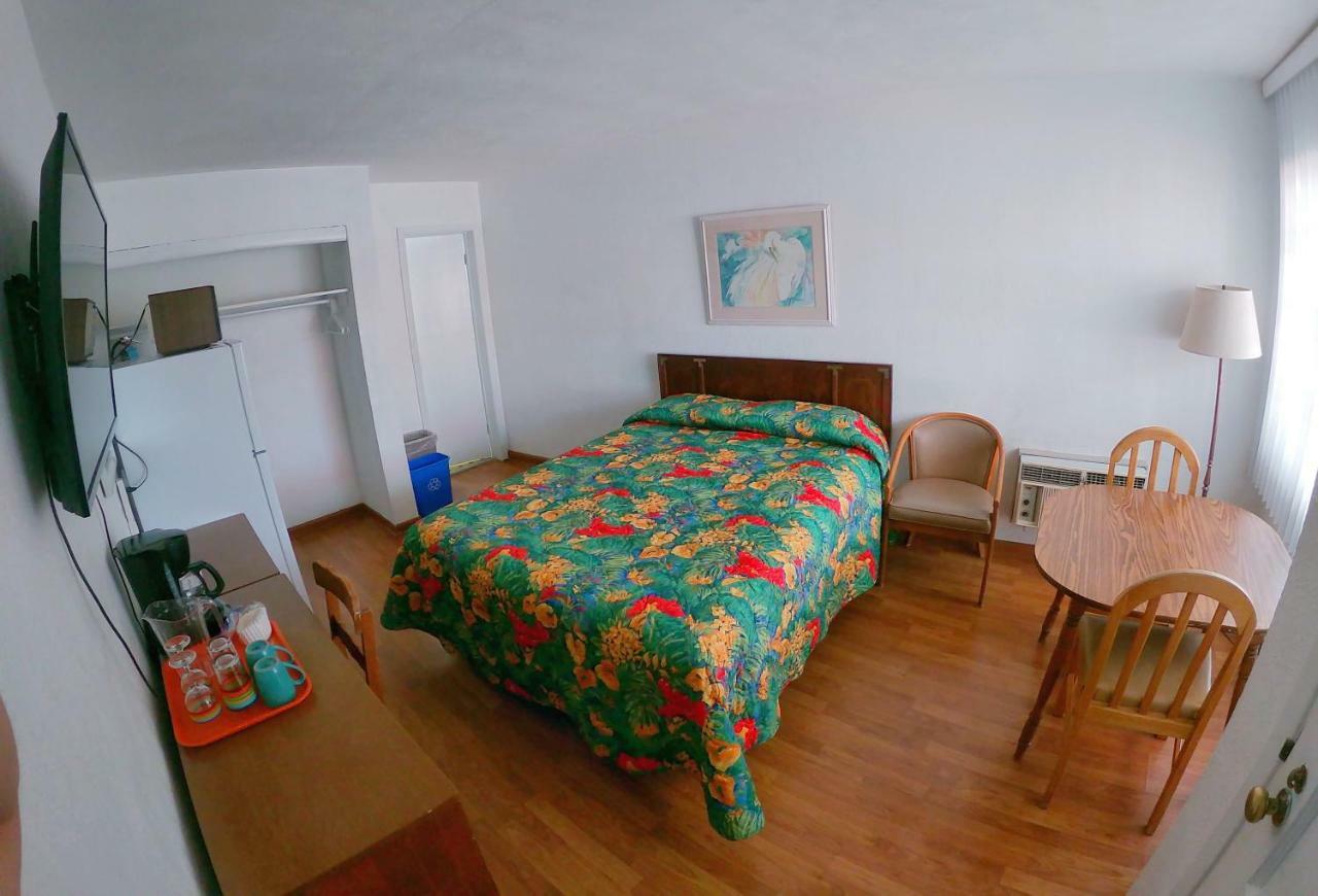 Sea Chest - - Call Us Book Us 2* Wildwood Crest