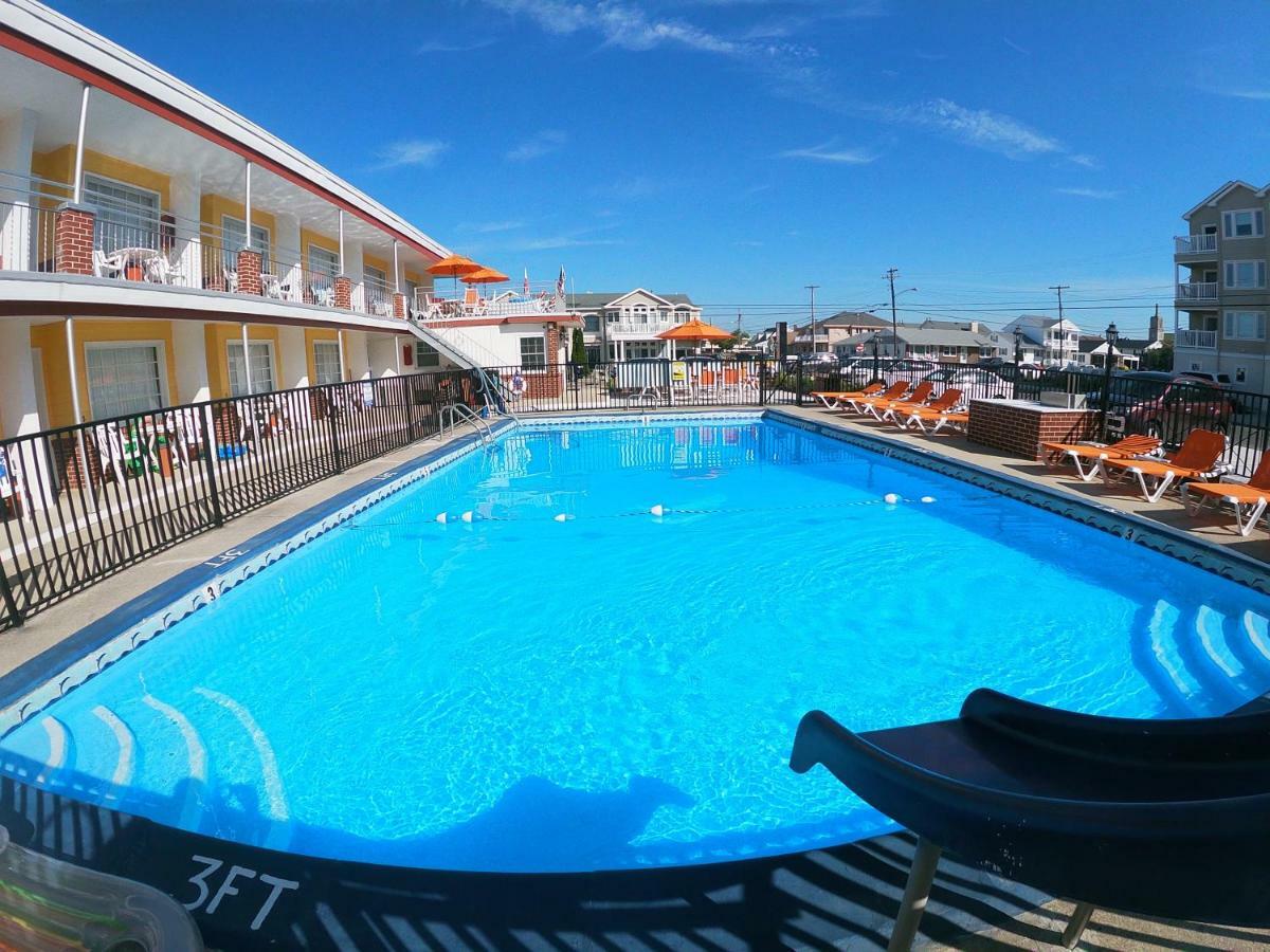 Sea Chest - - Call Us Book Us 2* Wildwood Crest